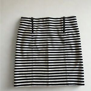 Aritzia Sunday Best Black and White Striped Mini Skirt